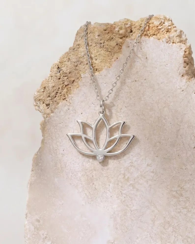 925-ayar-gumus-lotus-cicegi-kolye-5